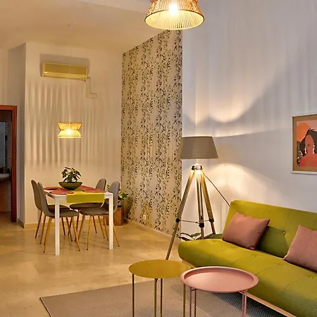 Apartamento Calle Feria Apartamento *